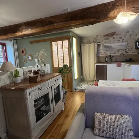 Maison à La Campagne Les Oliviers Hébergement de vacances *