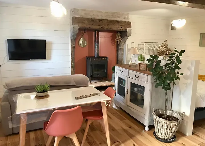 Semesterbostad Maison A La Campagne Les Oliviers La Bruffiere